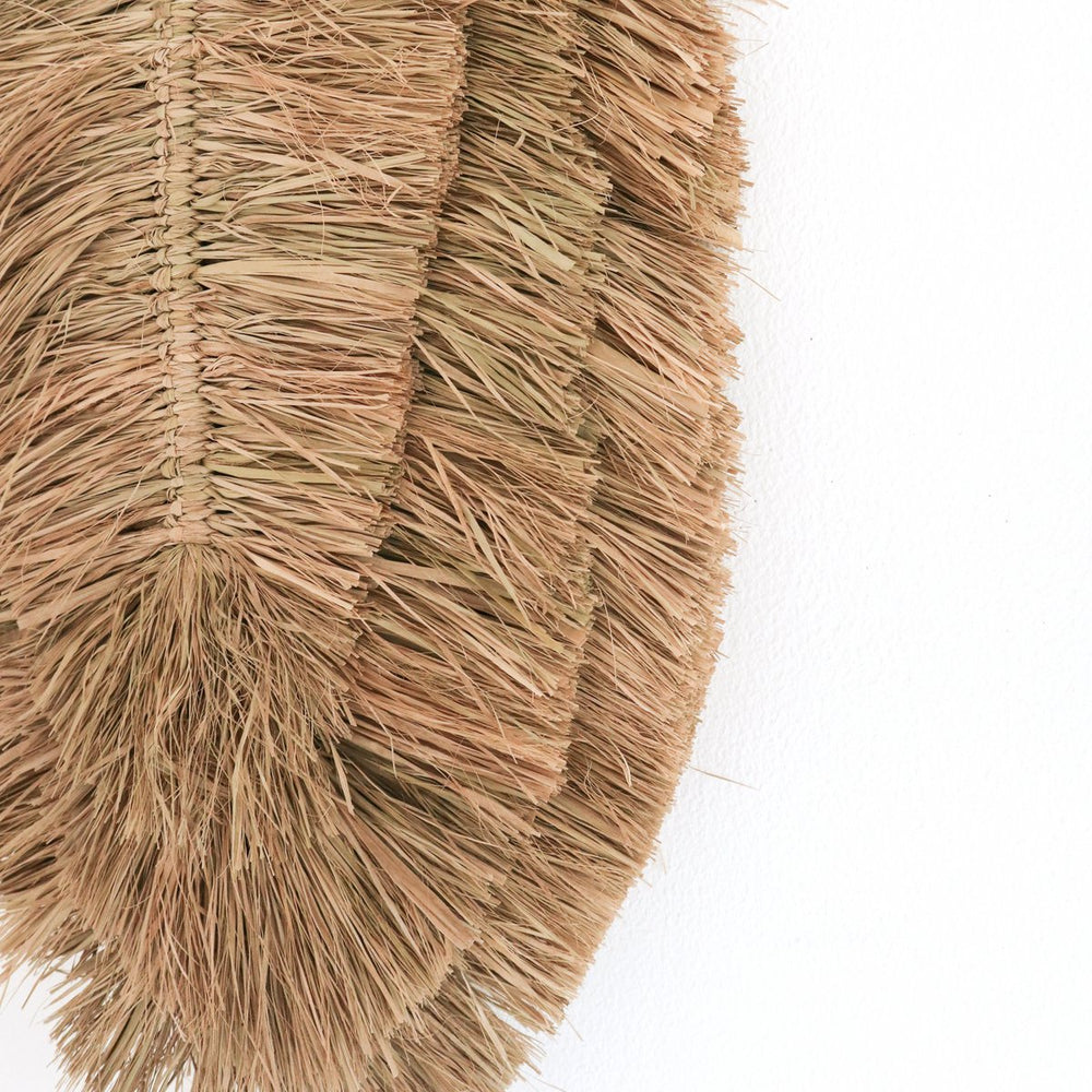 Beige handwoven raffia leaf-shaped wall decor